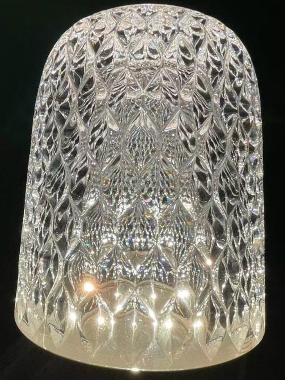 Givenchy Clear Crystal charging lamb